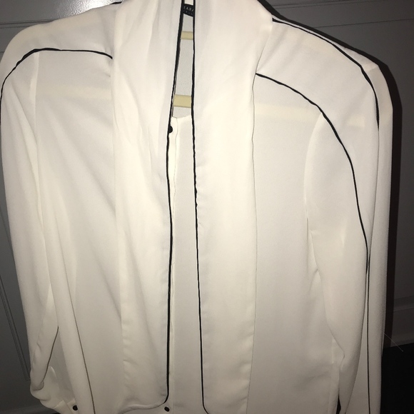 zara white button-up blouse - Picture 3 of 4